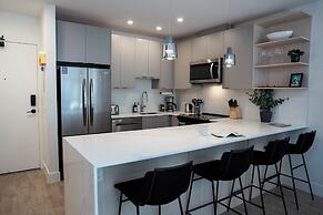 Birdies and Bears by Revelstoke Vacation