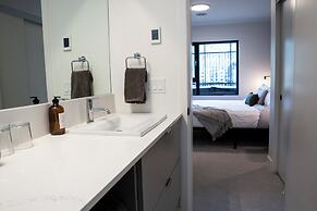 Birdies and Bears by Revelstoke Vacation