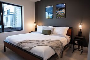 Birdies and Bears by Revelstoke Vacation