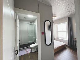 OYO Welsh Holiday Accommodation - Modern Stay