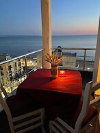 Comfortable Sea View Apartment