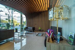 Convenient studio at Oceana by Lofty