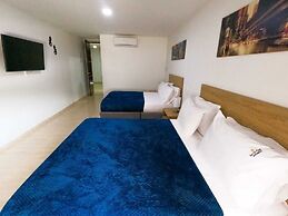 Quedate Apartahotel San Gil Plaza