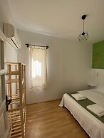 Yedi (7) Boutique Hotel