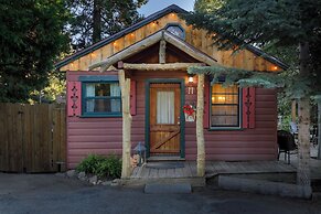 Arrowhead Pine Rose Cabins