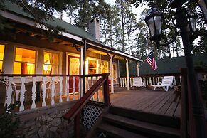 Arrowhead Pine Rose Cabins