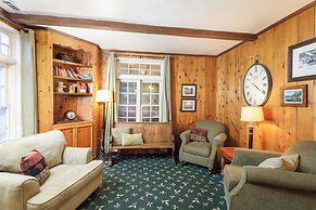Arrowhead Pine Rose Cabins