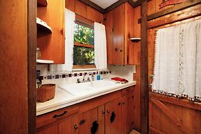 Arrowhead Pine Rose Cabins