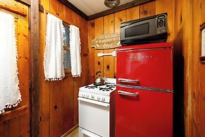 Arrowhead Pine Rose Cabins