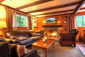 Arrowhead Pine Rose Cabins