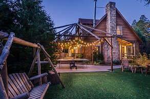 Arrowhead Pine Rose Cabins