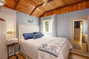 Arrowhead Pine Rose Cabins