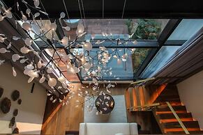 Jinshuo Holiday Hotel