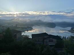 Jinshuo Holiday Hotel