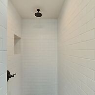 International Colony Club 20