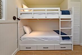 International Colony Club 20