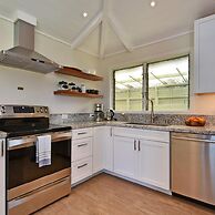 International Colony Club 20