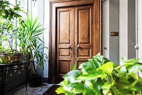 Mini suite with kitchen