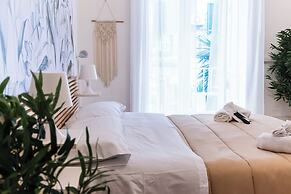 Mini suite with kitchen