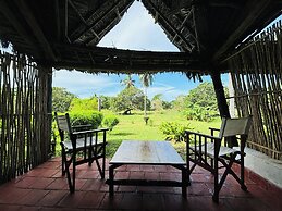 Basecamp Mafía Island