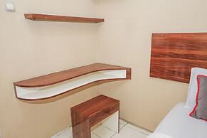 Hotel O Ciputat Near Apartment Green Lake View Ciputat