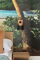 Cozy Seaside Apartment by Renters