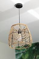 Cozy Seaside Apartment by Renters