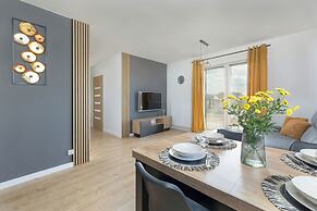 Cozy Seaside Apartment by Renters