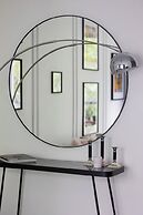 Warsaw Jaktorowska Apartment by Renters