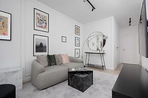 Warsaw Jaktorowska Apartment by Renters