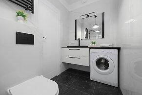 Elegant Apartment in Warsaw by Renters