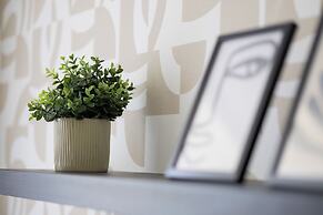 Bałuckiego Apartment Warsaw by Renters