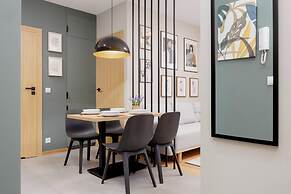 Bałuckiego Apartment Warsaw by Renters