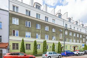 Bałuckiego Apartment Warsaw by Renters