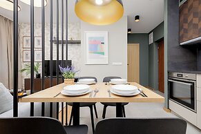 Bałuckiego Apartment Warsaw by Renters