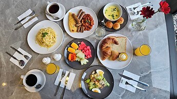 Mangkuluhur Residences by Lorin