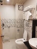 Goroomgo BD Resort Manali