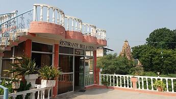 Goroomgo Casa Di William Khajuraho