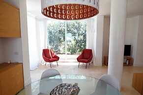 Villa Emiele with access to the sea