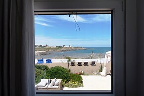 Villa Emiele with access to the sea