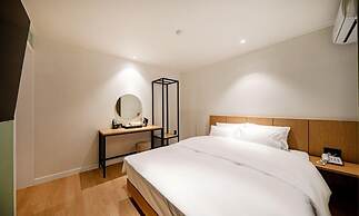 Hound Hotel Gumi indong