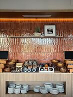 Molum Hotel & Residences