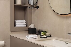 Molum Hotel & Residences