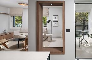 Molum Hotel & Residences