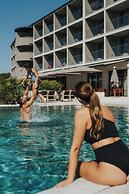 Molum Hotel & Residences