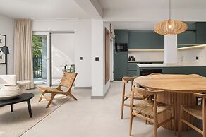 Molum Hotel & Residences