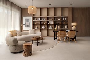 Molum Hotel & Residences