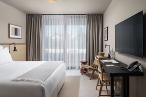 Molum Hotel & Residences