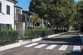 Molum Hotel & Residences