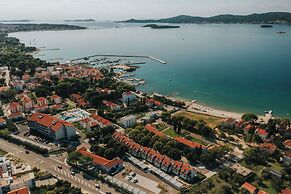 Molum Hotel & Residences